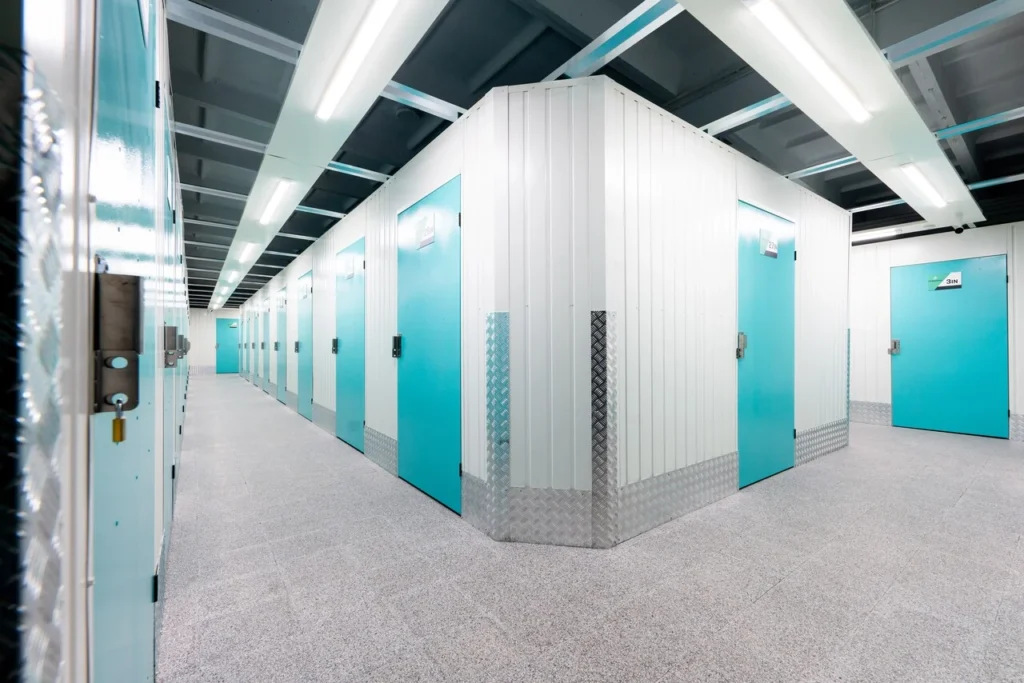 Kontener do wynajęcia – rodzaje, koszty i najlepsze rozwiązania magazynowe